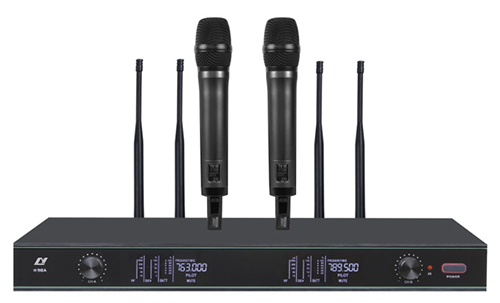 UHF True Diversity Wireless Microphone